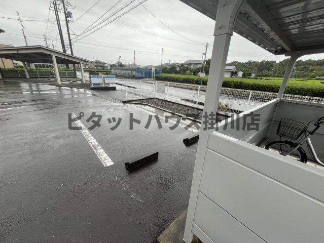 袋井市豊沢マンション 駐車場