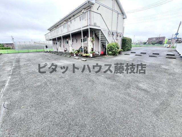 焼津市相川アパート 駐車場