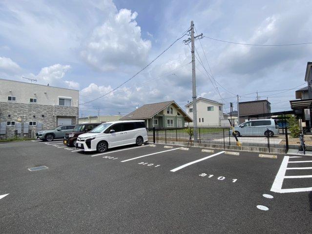 掛川市上西郷アパート 駐車場