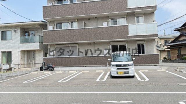 掛川市緑ケ丘アパート 駐車場