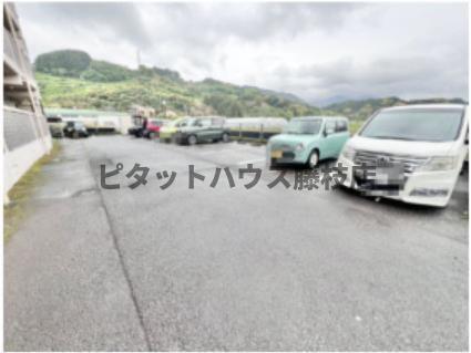 島田市竹下マンション 駐車場