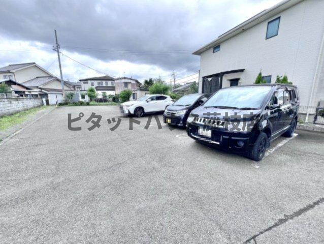藤枝市藤枝アパート 駐車場