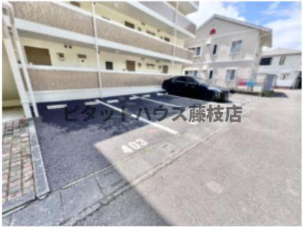 焼津市大村マンション 駐車場