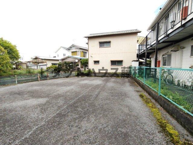 藤枝市青葉町アパート 駐車場