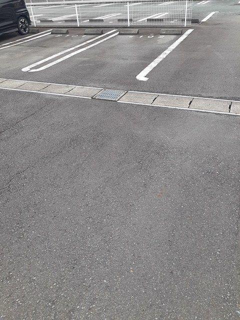 袋井市山科アパート 駐車場