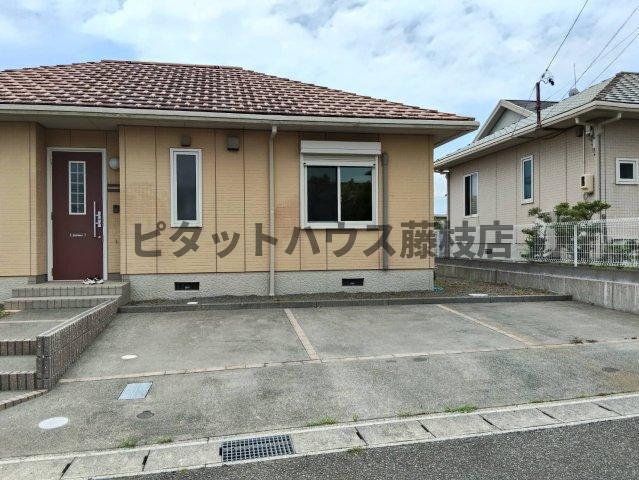 藤枝市光洋台一戸建 駐車場
