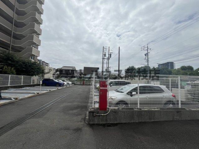 藤枝市駅前マンション 駐車場