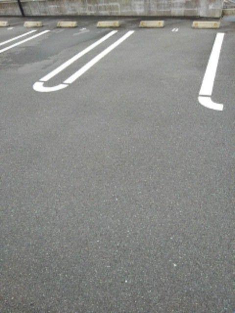 袋井市愛野アパート 駐車場