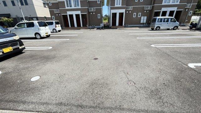 掛川市千浜アパート 駐車場