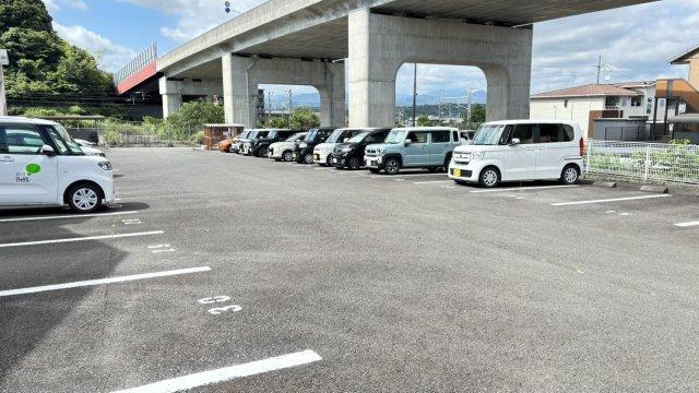 掛川市高御所アパート 駐車場