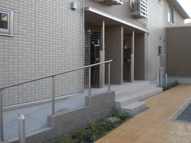 磐田市国府台アパート エントランス