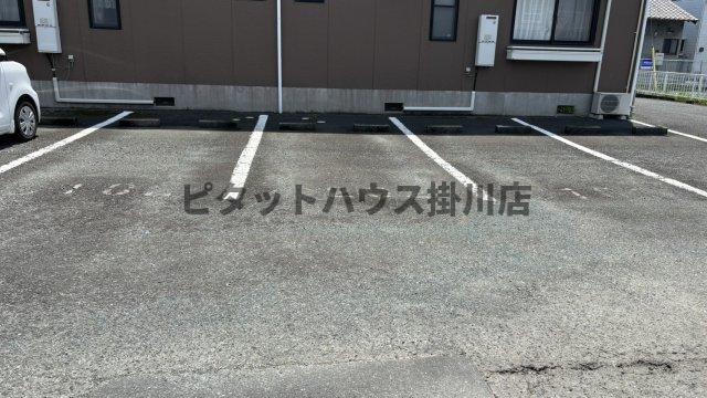 袋井市久能アパート 駐車場
