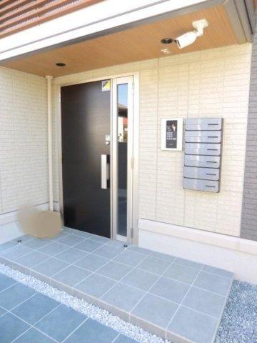 磐田市国府台アパート エントランス