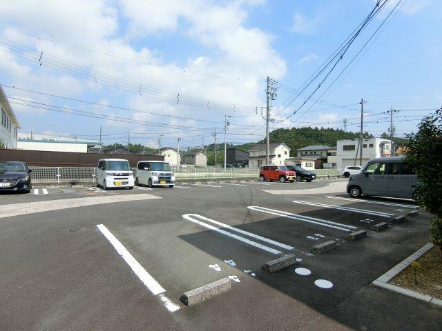 掛川市初馬アパート 駐車場