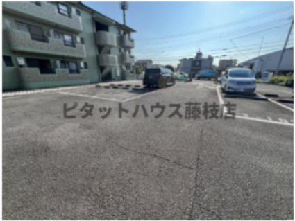 焼津市五ケ堀之内マンション 駐車場