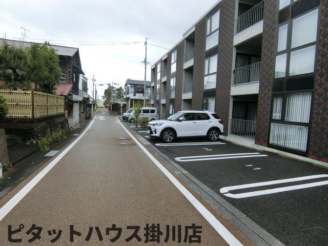 掛川市掛川アパート 駐車場