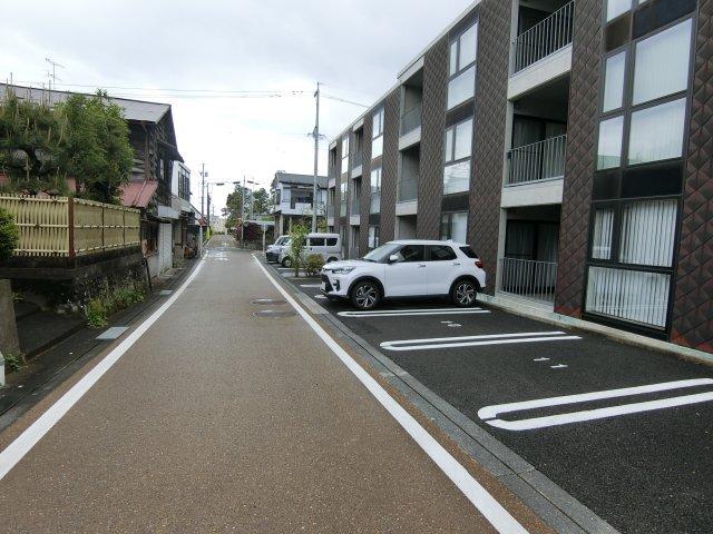 掛川市掛川アパート 駐車場