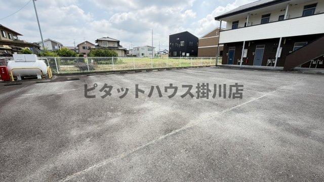 掛川市大池アパート 駐車場