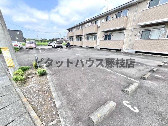 藤枝市田沼アパート 駐車場
