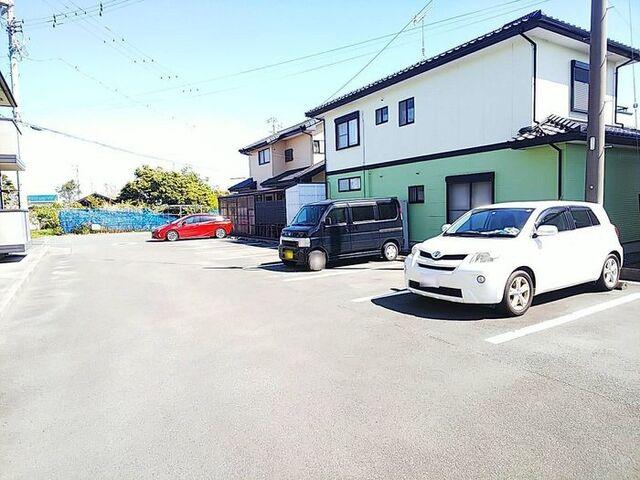 掛川市西大渕アパート 駐車場