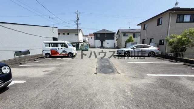 掛川市宮脇マンション 駐車場