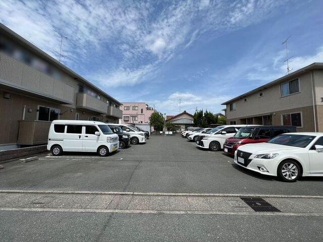 袋井市方丈アパート 駐車場