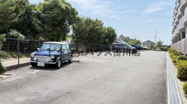 掛川市高御所マンション 駐車場