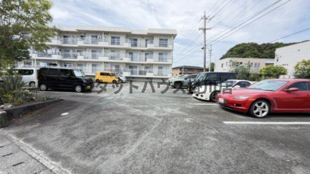 掛川市緑ケ丘アパート 駐車場