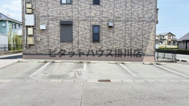 掛川市家代の里アパート 駐車場