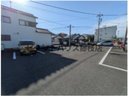 藤枝市高柳アパート 駐車場