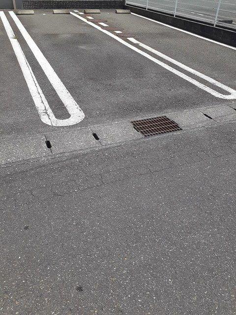 菊川市下平川アパート 駐車場
