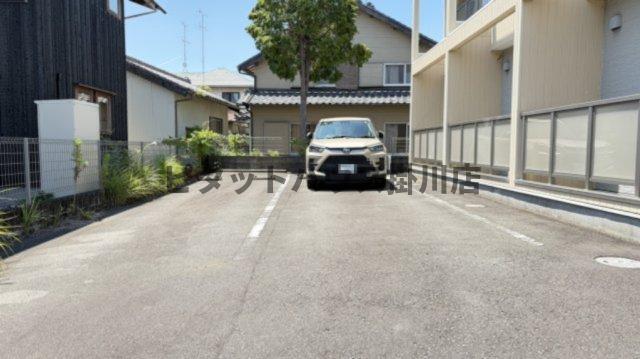 掛川市葛川アパート 駐車場