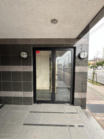 藤枝市駅前マンション エントランス
