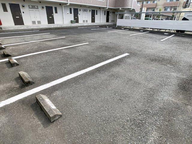 掛川市中央マンション 駐車場