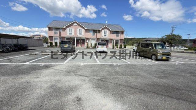 掛川市沖之須アパート 駐車場