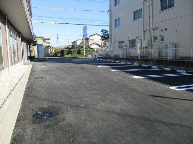 掛川市弥生町アパート 駐車場