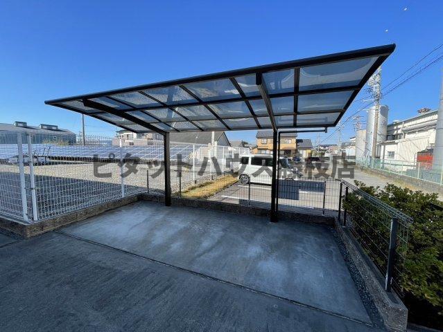 榛原郡吉田町川尻アパート 駐車場
