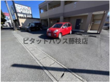 焼津市八楠アパート 駐車場