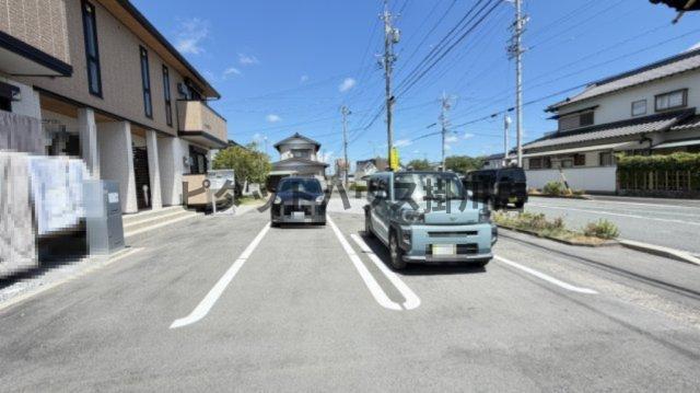袋井市堀越アパート 駐車場