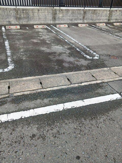磐田市富士見町アパート 駐車場