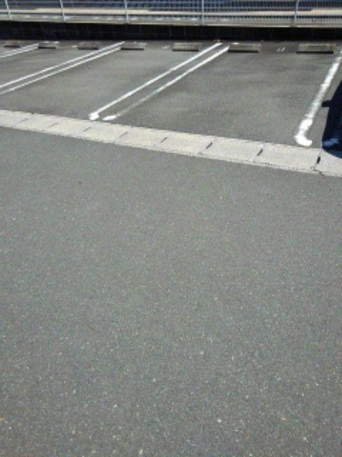 磐田市明ケ島原アパート 駐車場