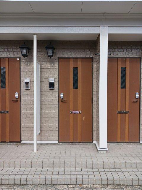 磐田市小立野アパート エントランス