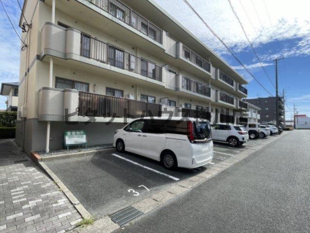 磐田市上本郷アパート 駐車場