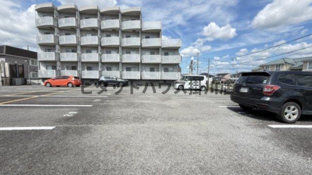 掛川市杉谷南マンション 駐車場