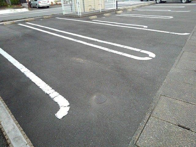 掛川市緑ケ丘アパート 駐車場