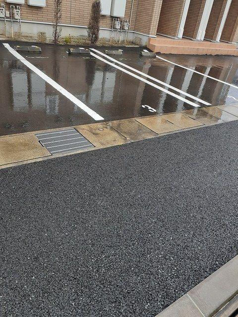 掛川市下垂木アパート 駐車場