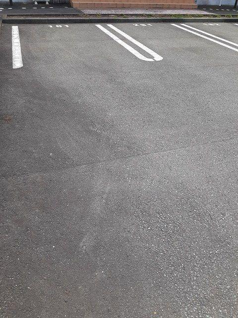 菊川市赤土アパート 駐車場