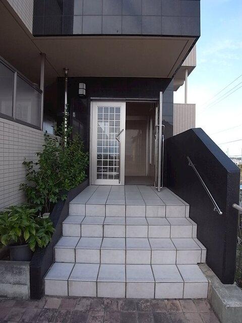 掛川市長谷マンション エントランス