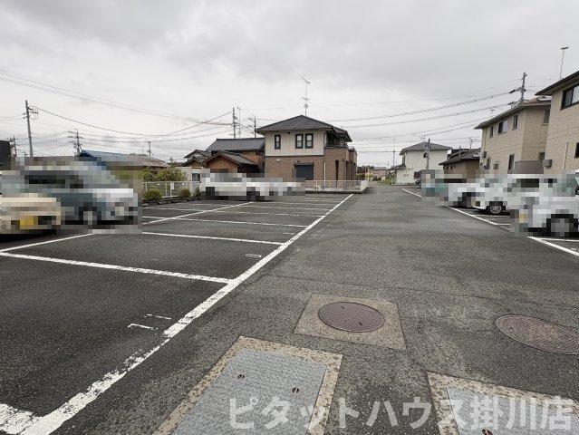 掛川市葛川アパート 駐車場