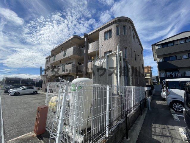 磐田市国府台マンション 駐車場